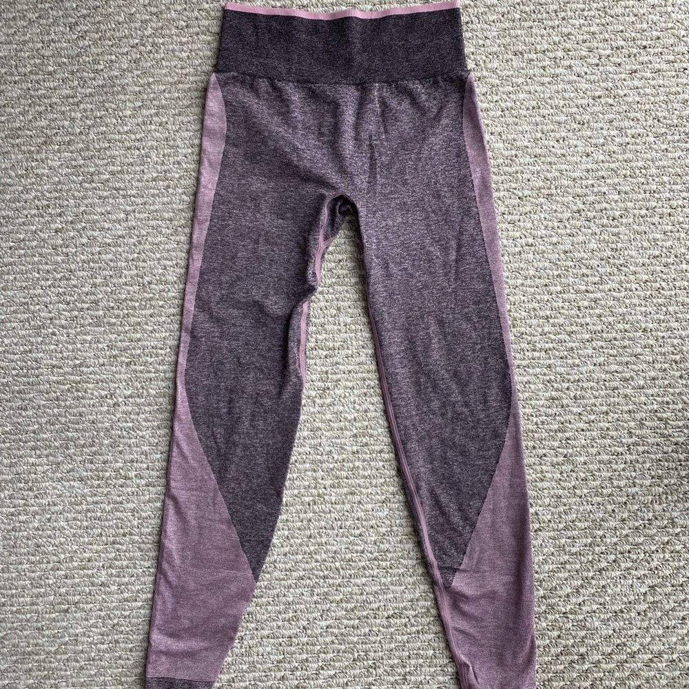 Pink Stretchy Leggings to Work Out